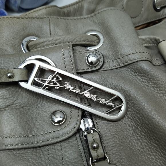 B. Makowsky Gray Leather Drawstring Zipper Pockets Shoulder Bag - Picture 5 of 16